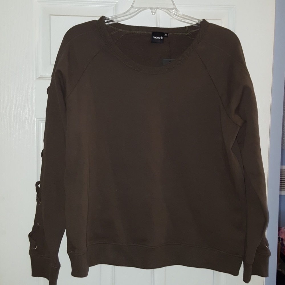 Mono b sweatshirt, Size 2X